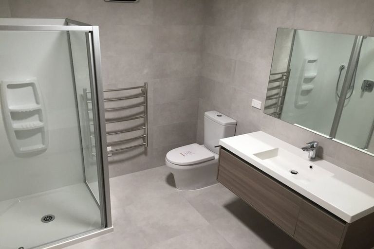 Photo of property in 92 Matairangi Avenue, Totara Heights, Auckland, 2105