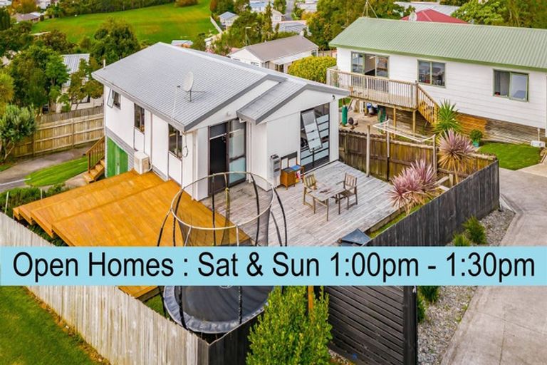 Photo of property in 3 Maywood Crescent, Glen Eden, Auckland, 0602