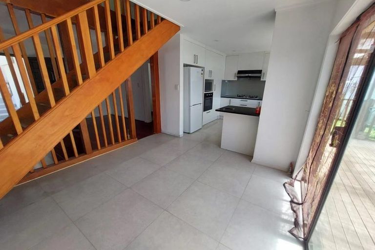 Photo of property in 40 Tudor Road, Henderson, Auckland, 0610