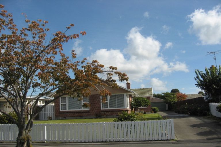 Photo of property in 15 Longmuir Street, Ilam, Christchurch, 8041