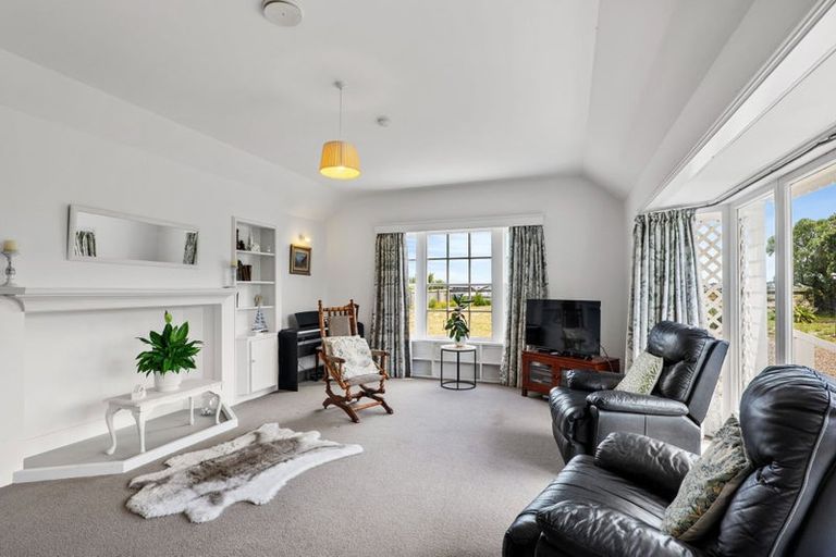 Photo of property in 113 Poranui Beach Road, Little River, 7591