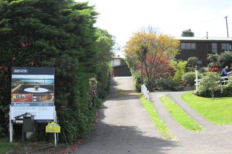 Photo of property in 5b Leo Place, Kawaha Point, Rotorua, 3010