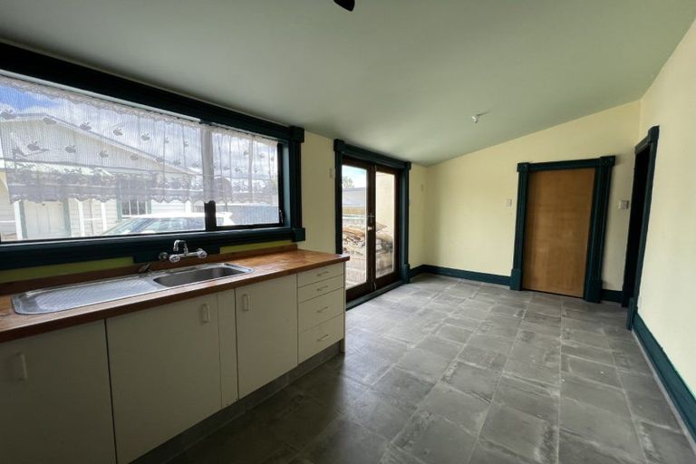 Photo of property in 60 Milson Line, Milson, Palmerston North, 4414