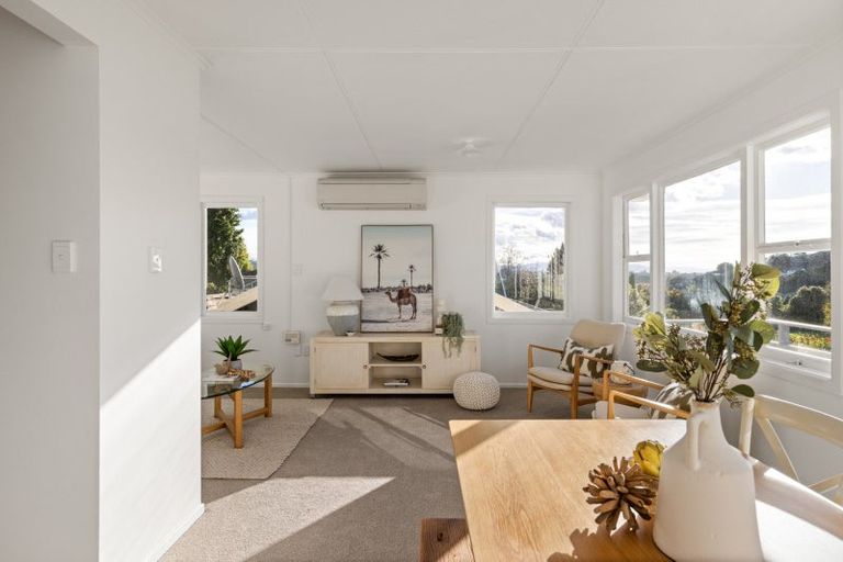 Photo of property in 24 Otumoetai Road, Judea, Tauranga, 3110