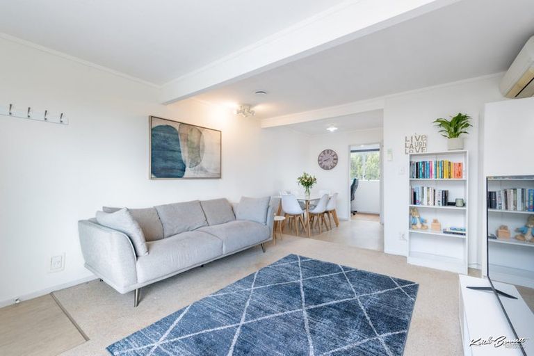 Photo of property in 26b Viewmont Drive, Harbour View, Lower Hutt, 5010