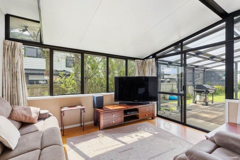 Photo of property in 26 Seymour Avenue, Papatoetoe, Auckland, 2025