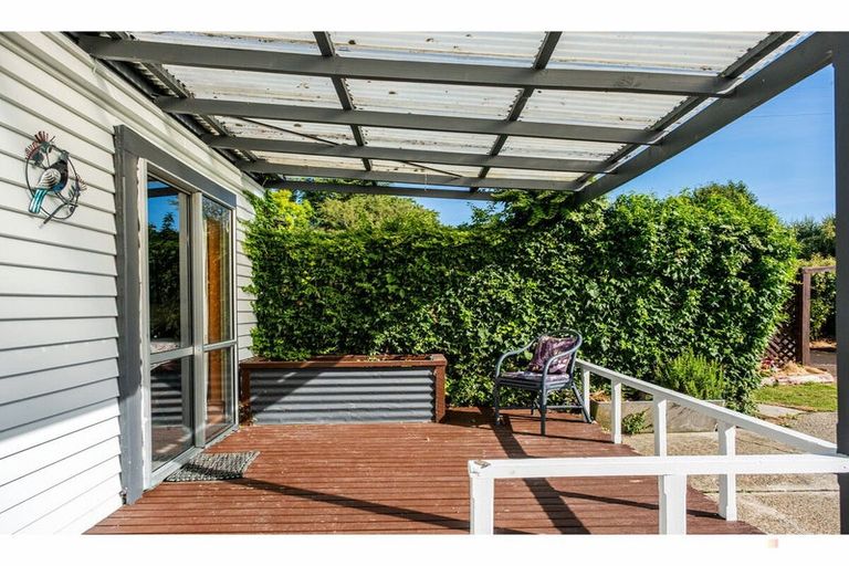 Photo of property in 70 Parsonage Road, Waimate, 7978