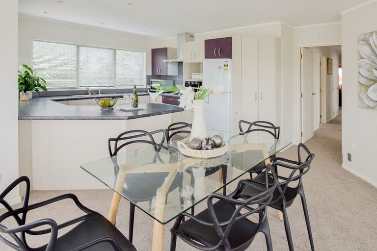 Photo of property in 1/21 Rawhiti Road, Manly, Whangaparaoa, 0930