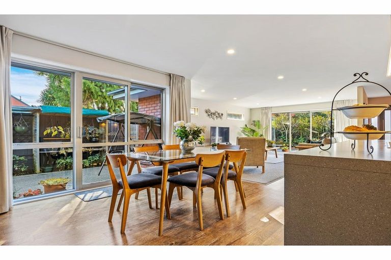 Photo of property in 63a Halswell Junction Road, Halswell, Christchurch, 8025