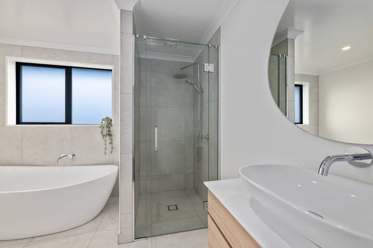 Photo of property in 19 Golf View Close, Fairhall, 7272