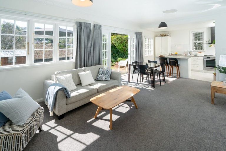 Photo of property in 374 Karori Road, Karori, Wellington, 6012