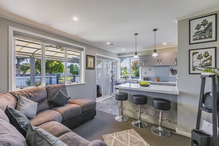 Photo of property in 61 Williams Street, Marewa, Napier, 4110