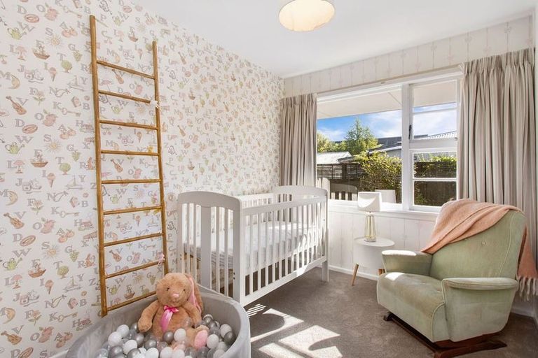 Photo of property in 2/13 Claremont Avenue, Papanui, Christchurch, 8053