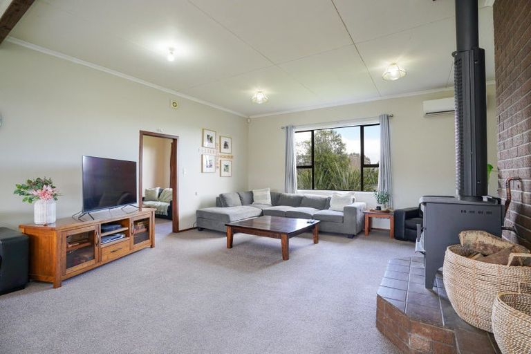 Photo of property in 164 Cameron Road, Lochiel, Winton, 9781