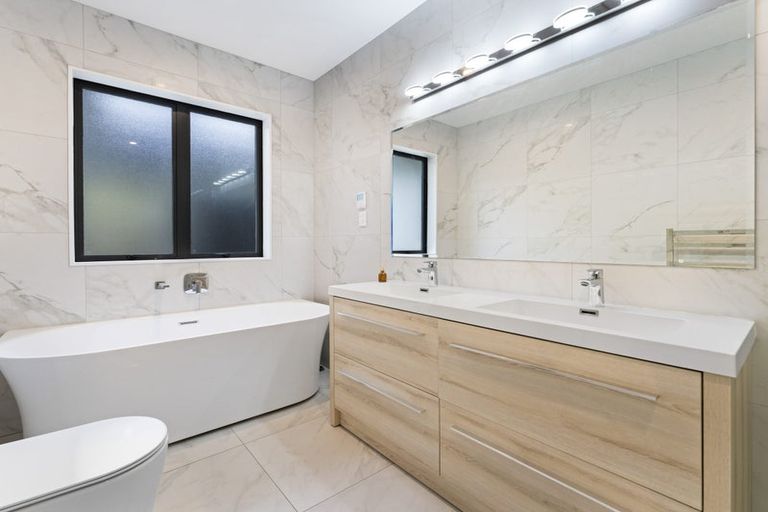 Photo of property in 43 Jeroboam Loop, Kumeu, 0810