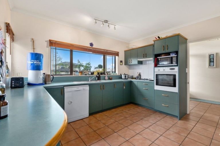 Photo of property in 50 Keswick Crescent, Huntington, Hamilton, 3210