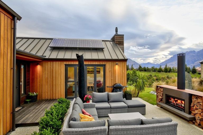 Photo of property in 30 Mckellar Drive, Jacks Point, Queenstown, 9371