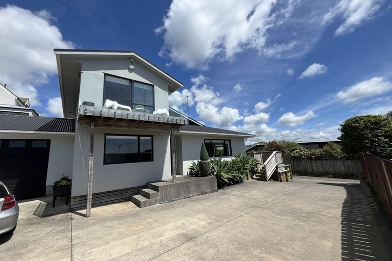 Photo of property in 76 Oranga Street, Westown, New Plymouth, 4310