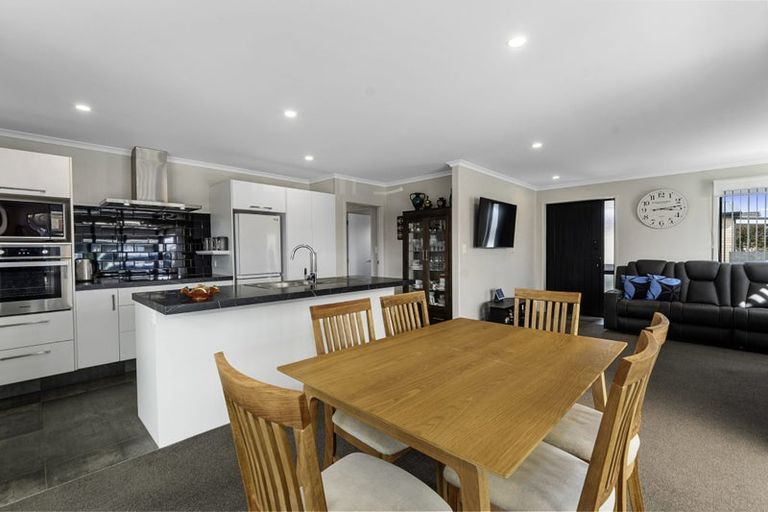 Photo of property in 1 Belt Lane, Papamoa, 3118