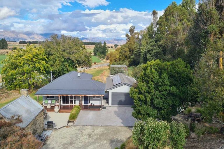 Photo of property in 2821 Luggate - Cromwell Road, Queensberry, Cromwell, 9383