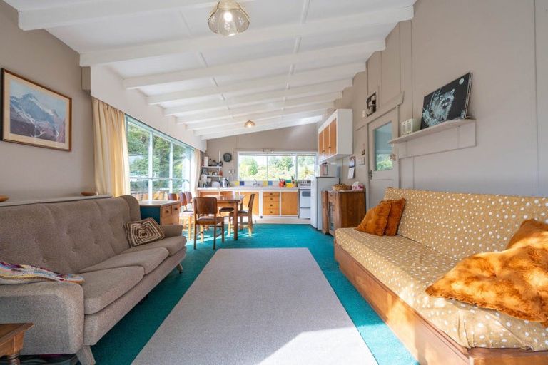 Photo of property in 36 Home Street, Manapouri, 9679