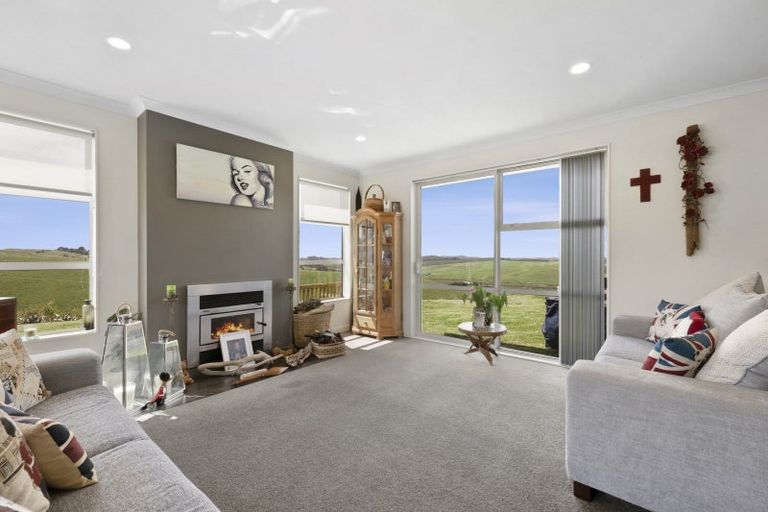 Photo of property in 281 Linton Road, Maungaturoto, 0583