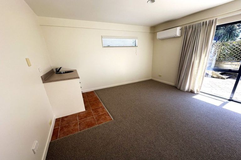 Photo of property in 71a Oceanview Road, Mount Maunganui, 3116