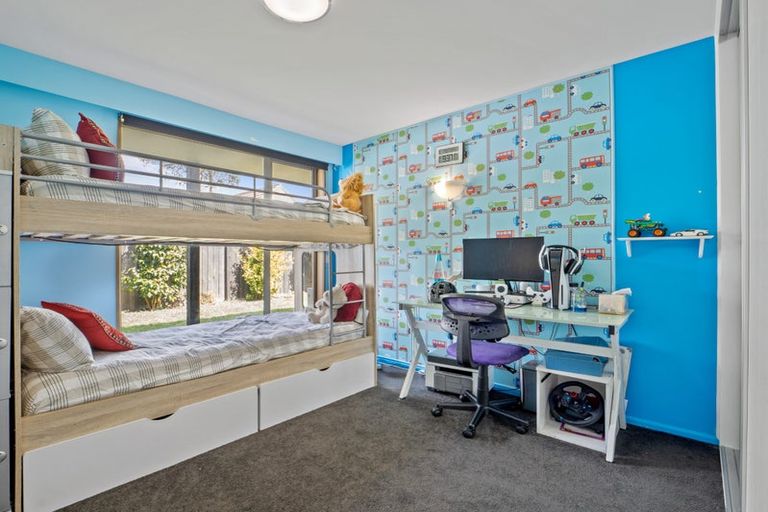 Photo of property in 2/31 Taylors Avenue, Bryndwr, Christchurch, 8052