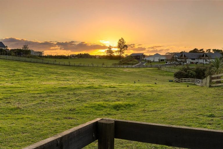 Photo of property in 20a Diamond Lane, Riverhead, 0793