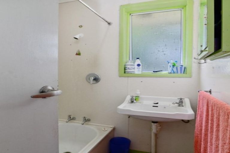 Photo of property in 27 Harold Crescent, Fordlands, Rotorua, 3015