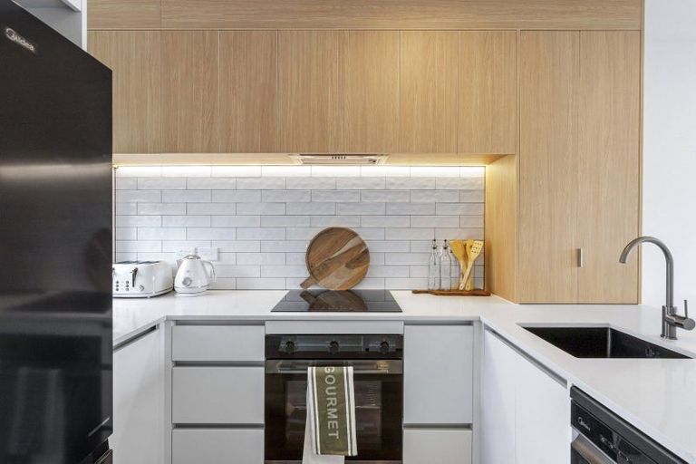 Photo of property in 8/4 Ngaroma House Drive, Hobsonville, Auckland, 0616