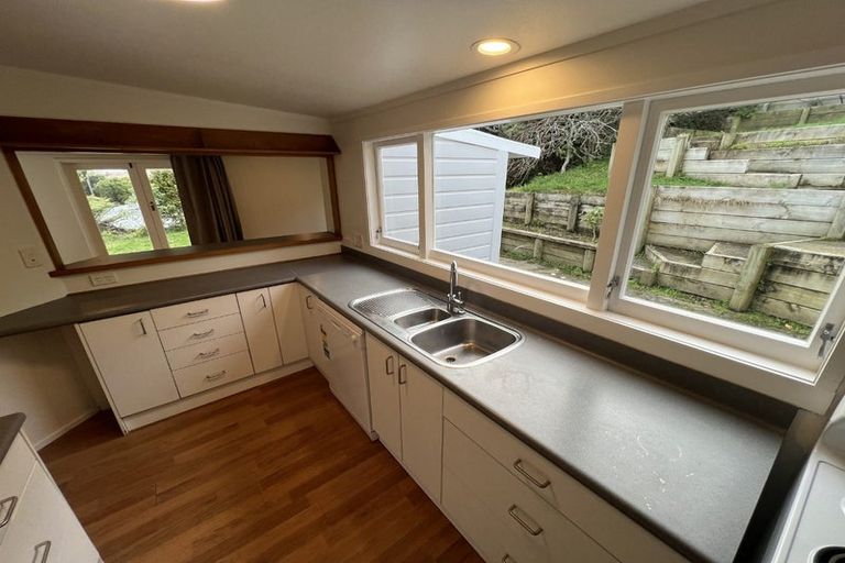 Photo of property in 5 Crofton Road, Ngaio, Wellington, 6035