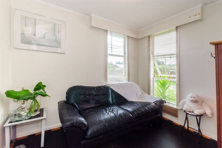 Photo of property in 14 Buckley Grove, Paraparaumu, 5032