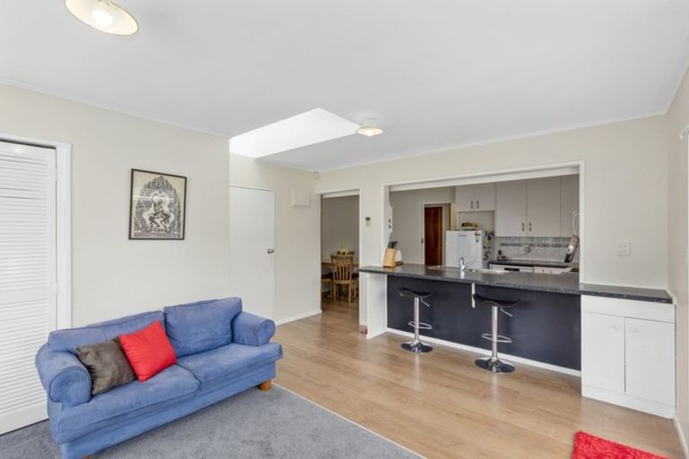 Photo of property in 13 Whites Line West, Woburn, Lower Hutt, 5010