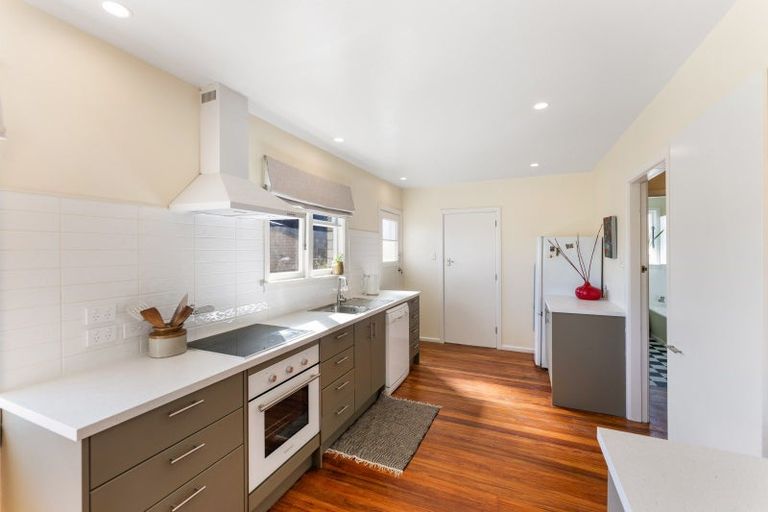 Photo of property in 14 Coniston Avenue, Ilam, Christchurch, 8041