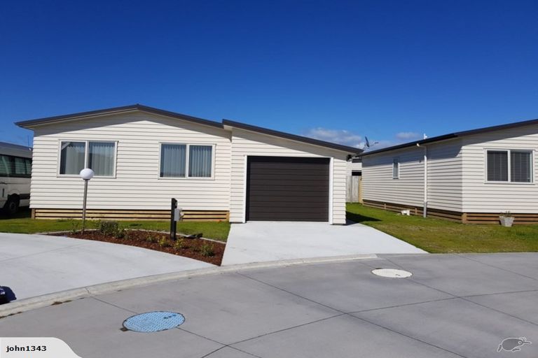 Photo of property in 11 Kamahi Crescent, Papamoa Beach, Papamoa, 3118