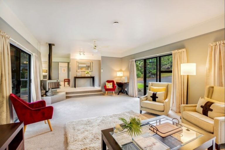 Photo of property in 18 Konini Road, Titirangi, Auckland, 0604