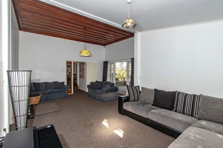 Photo of property in 99 Wellesley Road, Napier South, Napier, 4110
