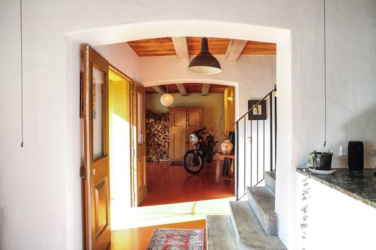 Photo of property in 25c Walkers Road, Lyttelton, 8082