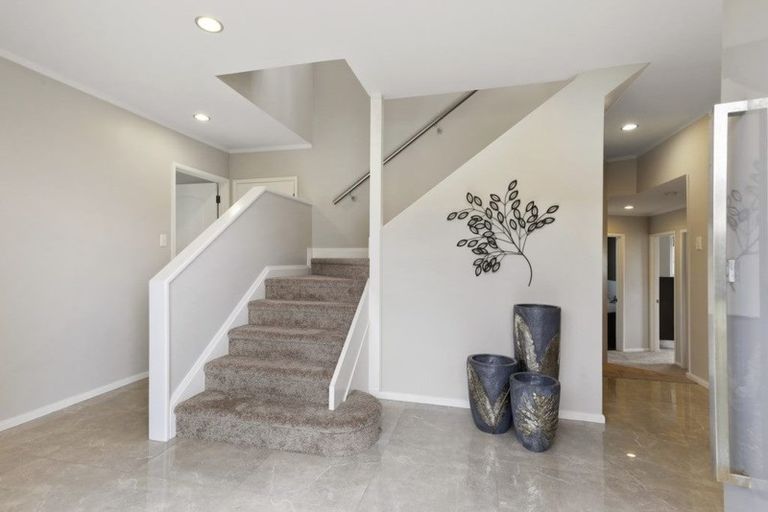 Photo of property in 1/60 Penzance Road, Mairangi Bay, Auckland, 0630