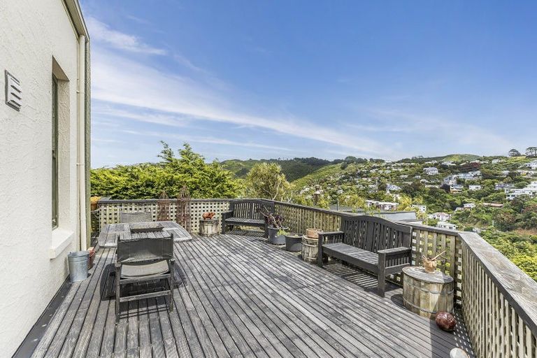 Photo of property in 16b Hadfield Terrace, Kelburn, Wellington, 6012