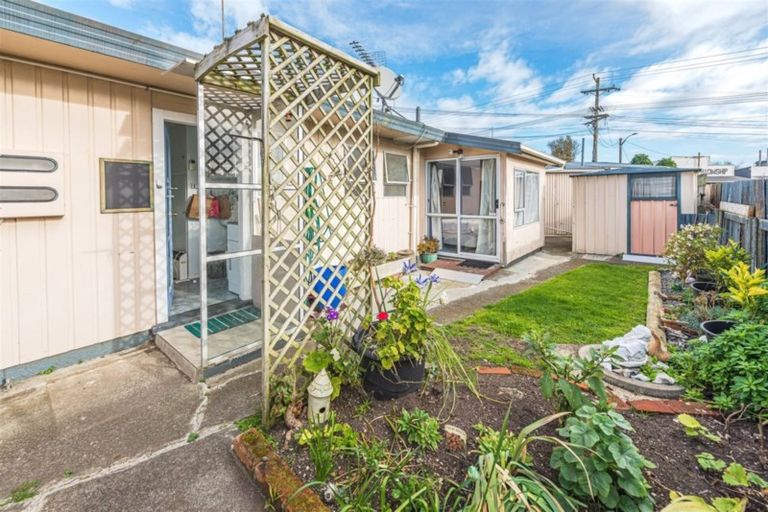 Photo of property in 64 Tawa Street, Gonville, Whanganui, 4501