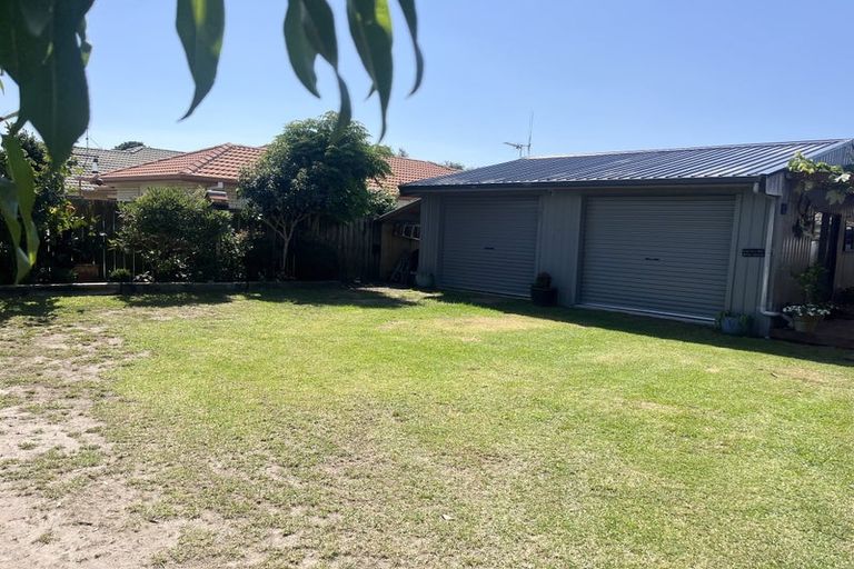 Photo of property in 42 Corinth Grove, Papamoa Beach, Papamoa, 3118