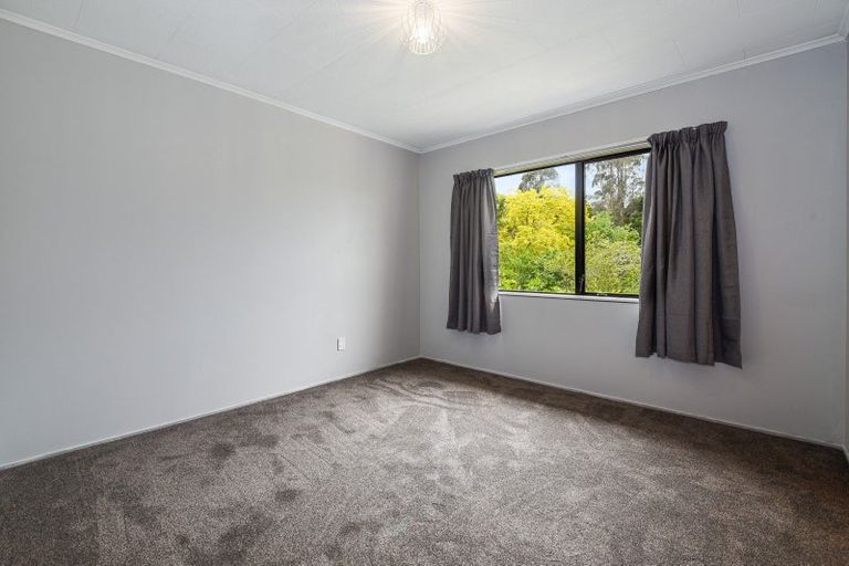 Photo of property in 20 Augustus Earle Place, Pukehangi, Rotorua, 3015