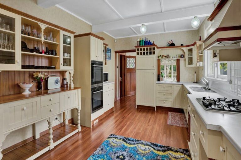 Photo of property in 49 Waihi Road, Hawera, 4610