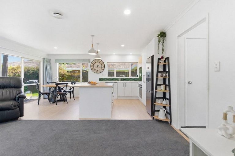 Photo of property in 15 Pembroke Drive, Bethlehem, Tauranga, 3110