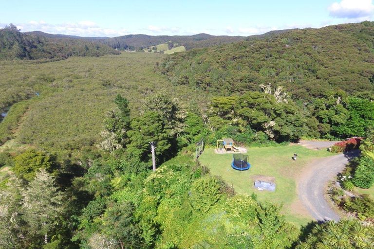 Photo of property in 36 Seaview Road, Paihia, 0200