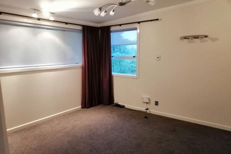 Photo of property in 191 Dowse Drive, Maungaraki, Lower Hutt, 5010