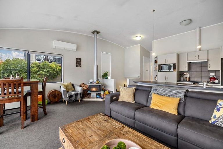 Photo of property in Elkridge Apartments, 1-21/64a Marina Drive, Frankton, Queenstown, 9300