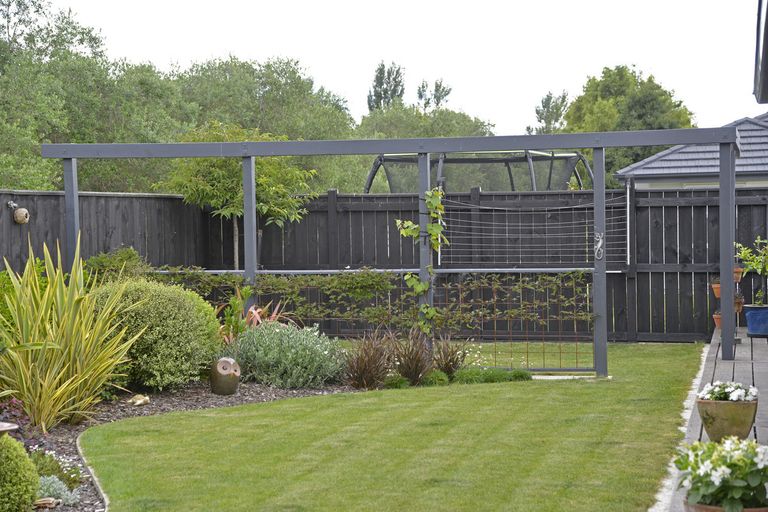 Photo of property in 72 Feist Street, Carterton, 5713